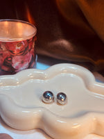 Load image into Gallery viewer, Silver Pearl Earrings