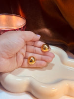 Load image into Gallery viewer, Golden Pearls Earrings
