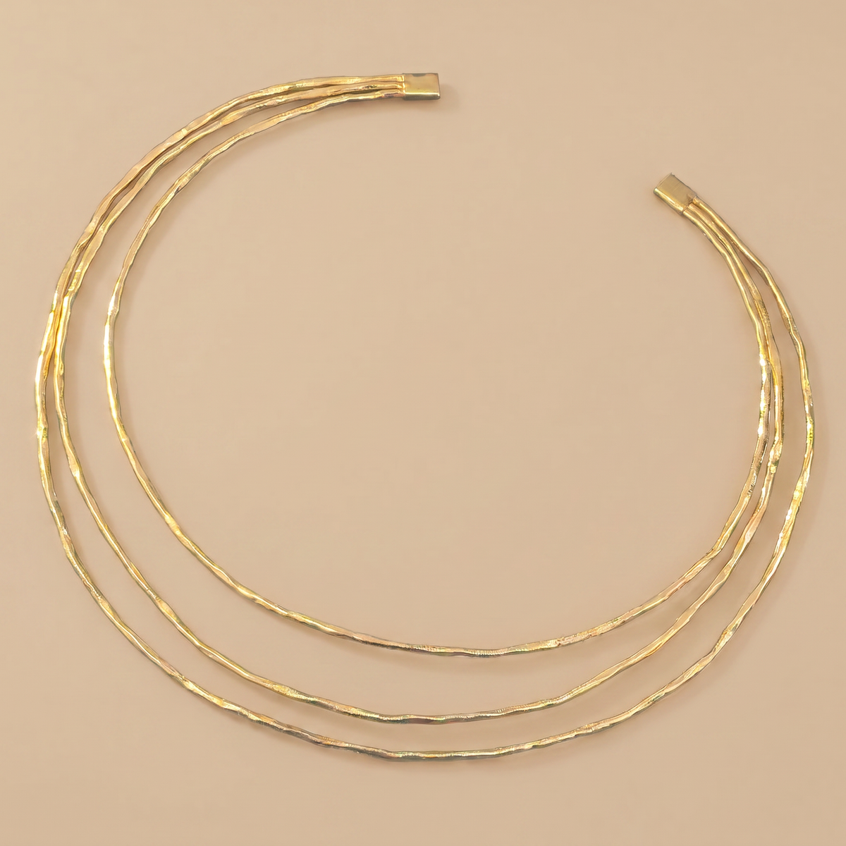 Elegant triple strand neck cuff