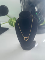 Load image into Gallery viewer, Wear your heart around your neck
